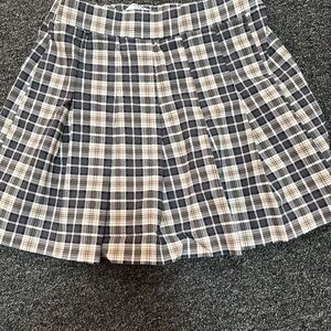 Joe Benbasset Black and White Pleated Skater Mini Skirt